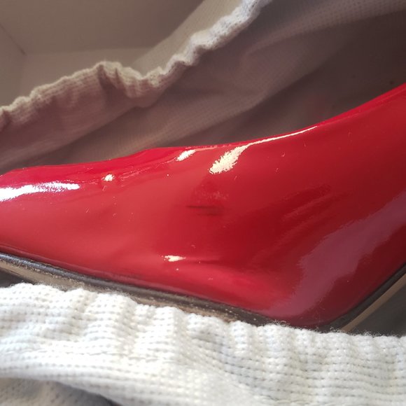 Stylish Red Amiline red patent peep toe pumps Stuart Weitzman 8 - Picture 11 of 11